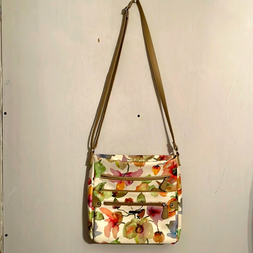 MultiSac flowered handbag with 3 zippered pockets on front